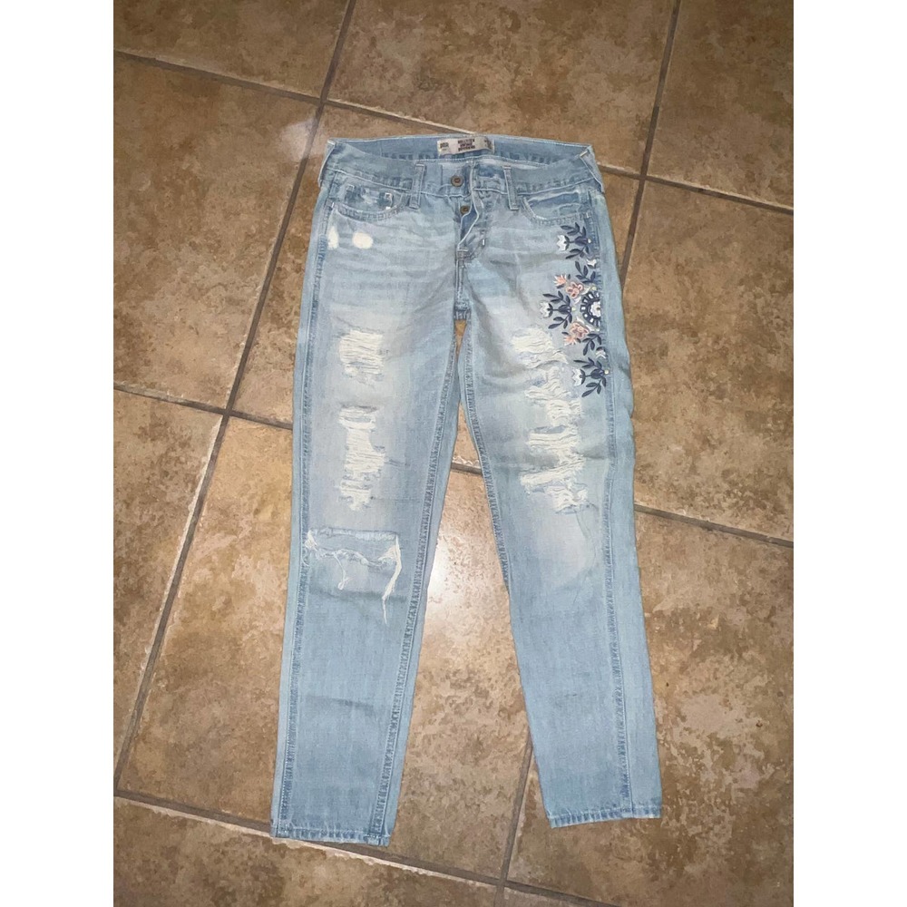 Hollister Vintage Boyfriend Jeans Size 23 - Picture 1 of 3
